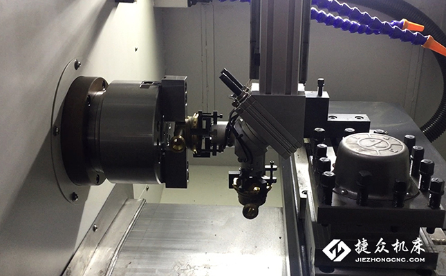 三座標(biāo)桁架機(jī)械手,數(shù)控車床車水表殼(圖2) 三座標(biāo)桁架機(jī)械手